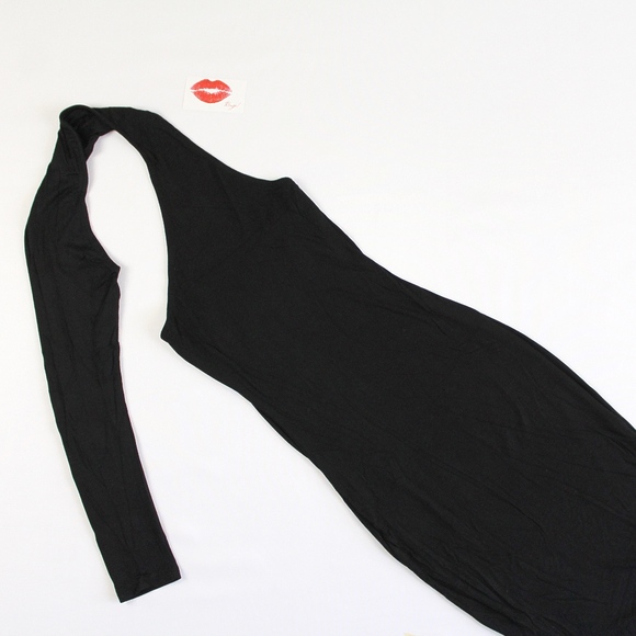 Asymmetric Shoulder and Hem Fitted Maxi Dress - Picture 6 of 8